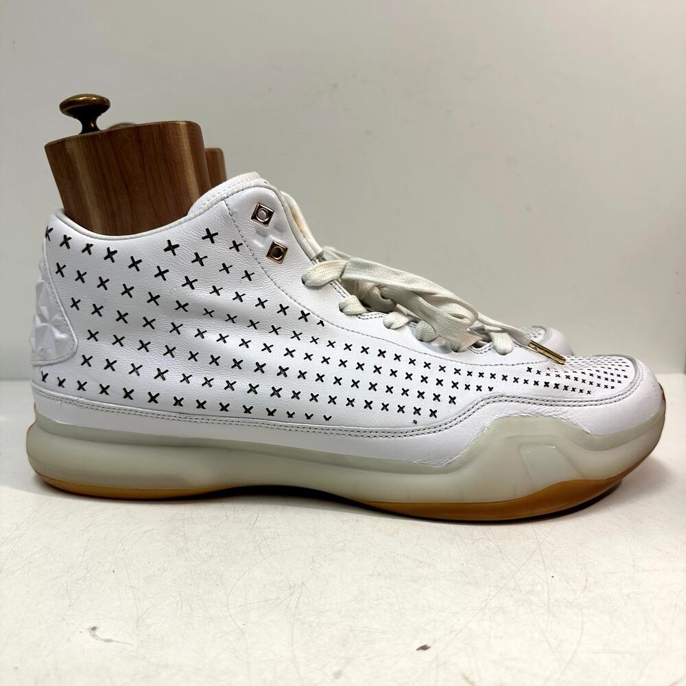 EUC Nike Kobe 10 EXT White Gum Basketball Kobe Bryant Black Mamba 8 24 15